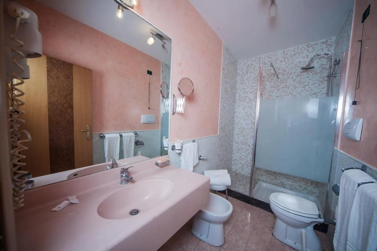 Hotel Cesare 14 Naples